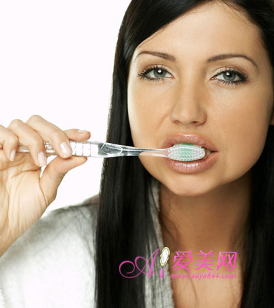 日常刷牙的8個錯誤方式 日常刷牙的8個錯誤方式